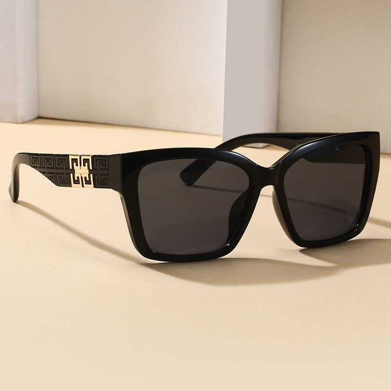 European And American Style Large Frame Cat Eye Women's Designer Sunglasses New Outdoor High-end Fashion Personality Street Style Glasses Wholesa