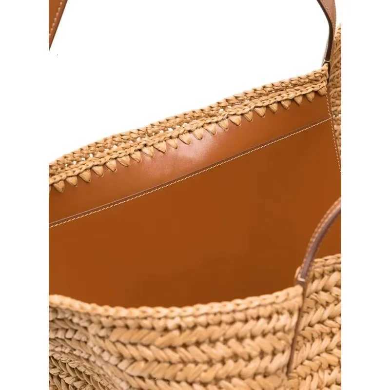 Straw Tote Bags For Women New Season Large Capacity Handwoven Elegant Shoulder Bag Summer Fashion Beach Vacation Handbag H260417
