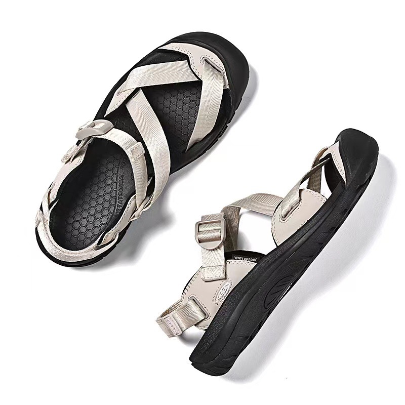 Free shipping keenshoes Outdoor Leisure Camping Trail Hiking Shoes Men's and Women's Casual Sandals Warm black plain