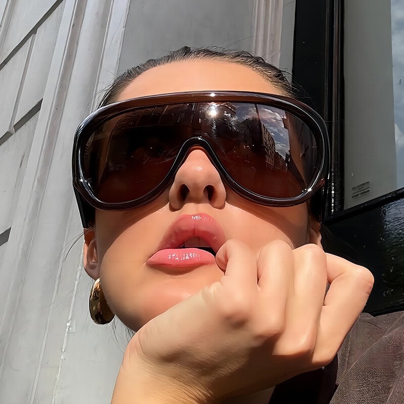 European and American New Large Frame Personality Versatile Street Style Internet Celebrity Sunglasses Unisex Fashion Show Trendy Glasses