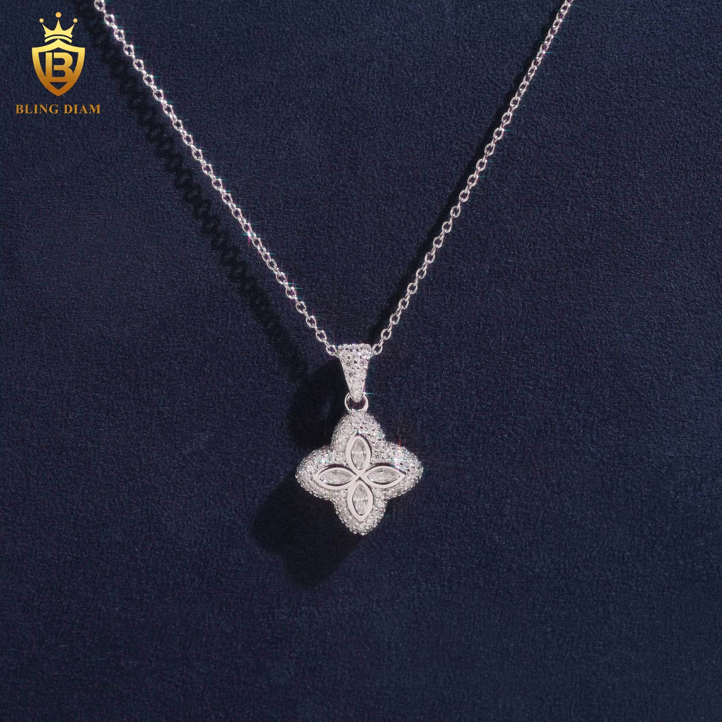 Hot Sale Fashion VVS1 Moissanite Iced Out Jewelry 925 Silver Four Leaf Clover Necklace Women Pass Diamond Tester with GRA