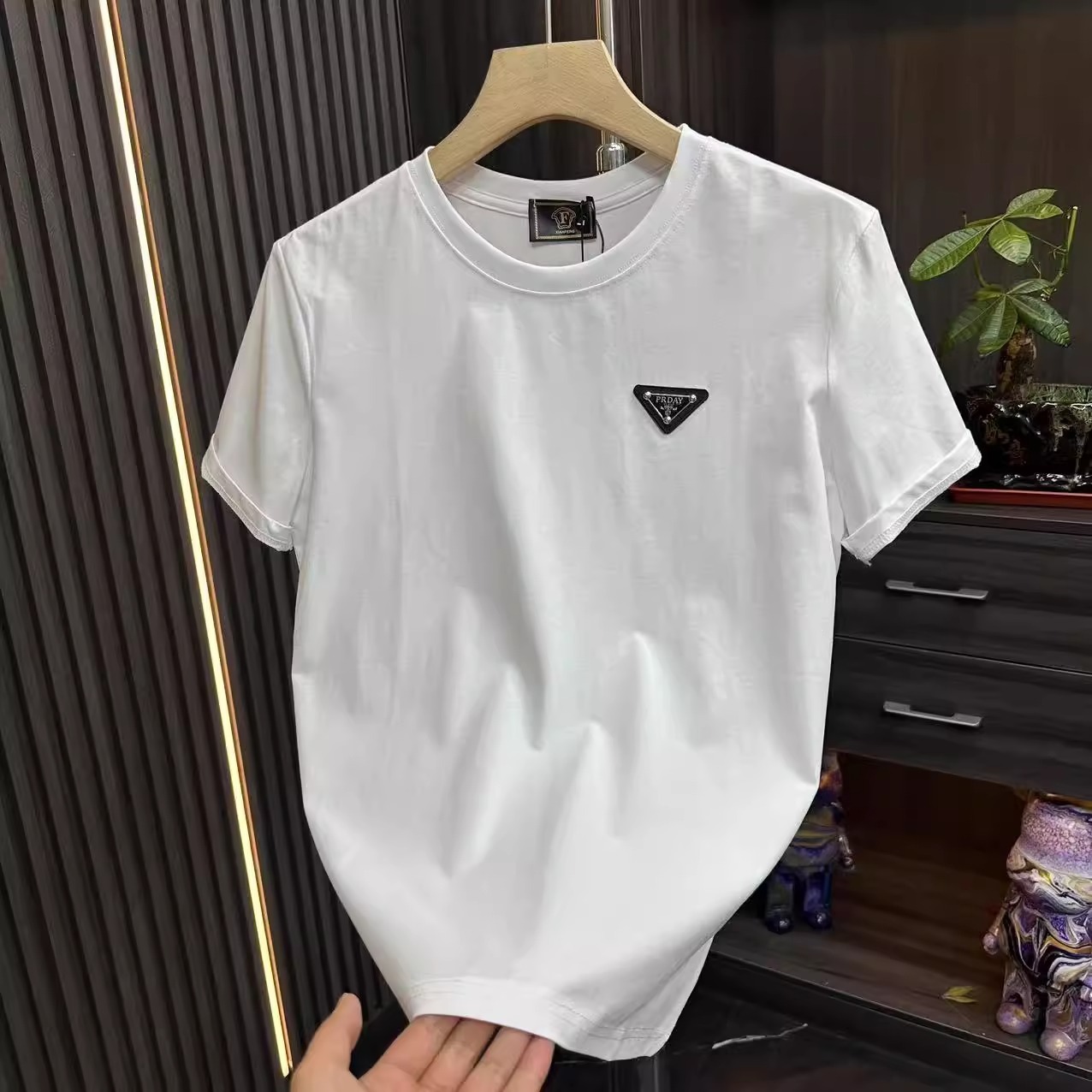 Free shipping simple and versatile casual men's T-shirt 2026 summer new arrivals fashionable classic short sleeved hot sale