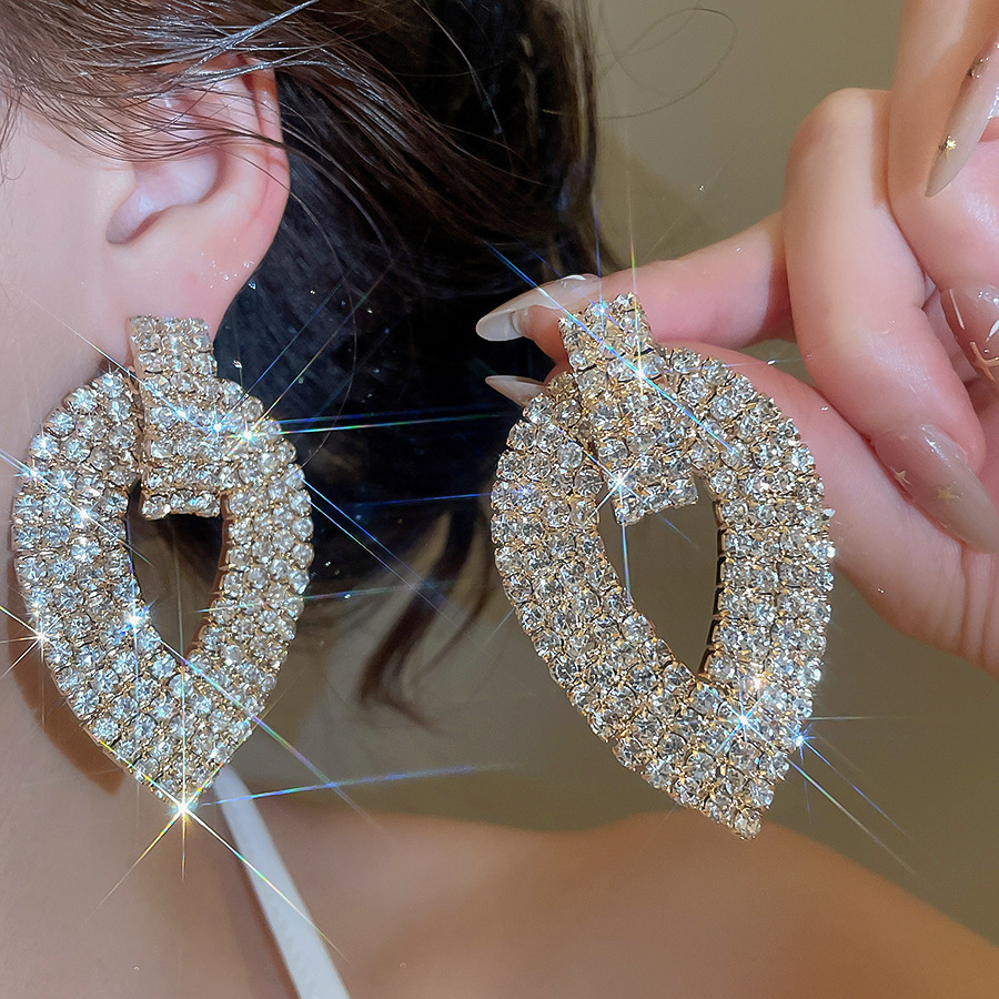 Silver needle heavy-duty diamond-studded water drop full-diamond high-end earrings, luxurious and elegant, face-slimming earrings - view 8