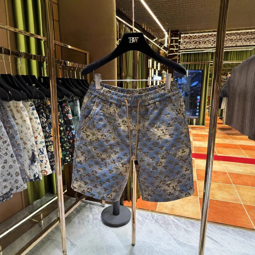 Designer Style Fashionable And Sophisticated Short Pants For Summer Men's Outerwear. Slim-fit, Stylish Relaxed Casual Five-pocket Pants Stylish A