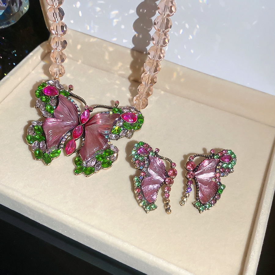 Butterfly Inlaid Diamond Necklace and Earrings Jewelry Set, Palace Style Exquisite Medieval Vintage Accessories for Women - view 5