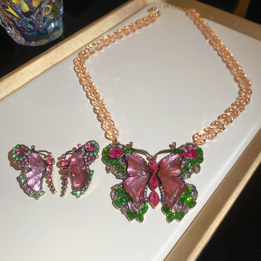 Butterfly Inlaid Diamond Necklace and Earrings Jewelry Set, Palace Style Exquisite Medieval Vintage Accessories for Women - view 4