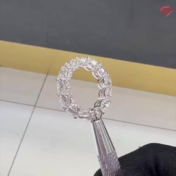 Hip Hop Moissanite Engagement Ring Eternity Vvs Iced Out Diamond 925 Sterling Silver Moissanite Ring