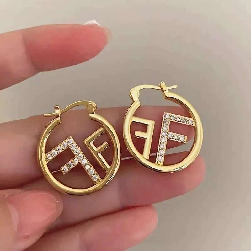 Earrings Letter F Ear Rings Light Luxury Niche Design Temperament Internet Celebrity Personality New Ear Buckles Earrings Men And Women Universal Ring - view 6