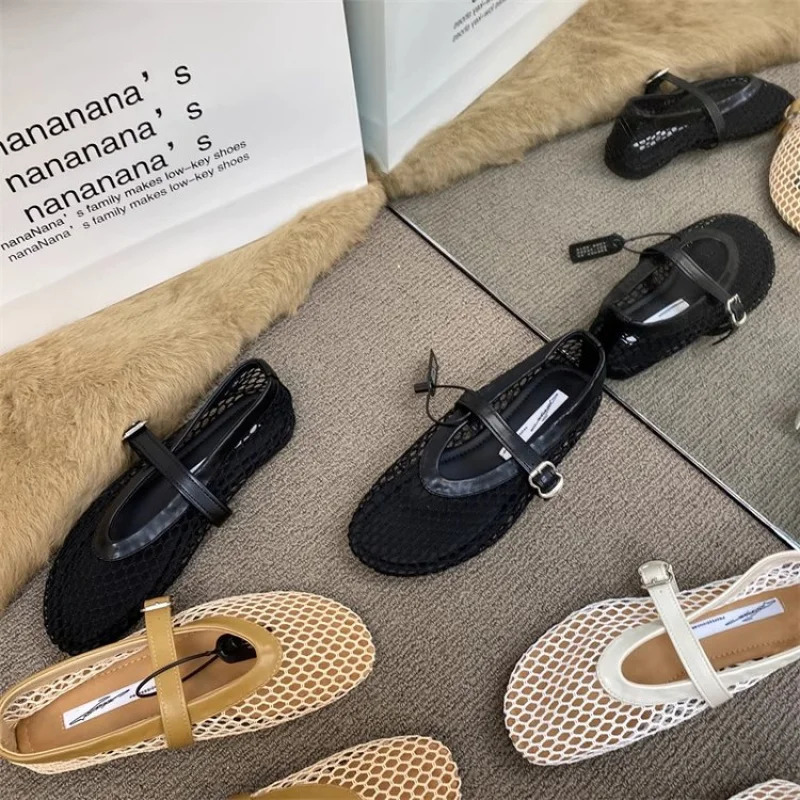 2025 Hollow Mesh Womens Flat Ballet Shoes Casual Fashion Versatile Breathable Fishnet Sandals 260418