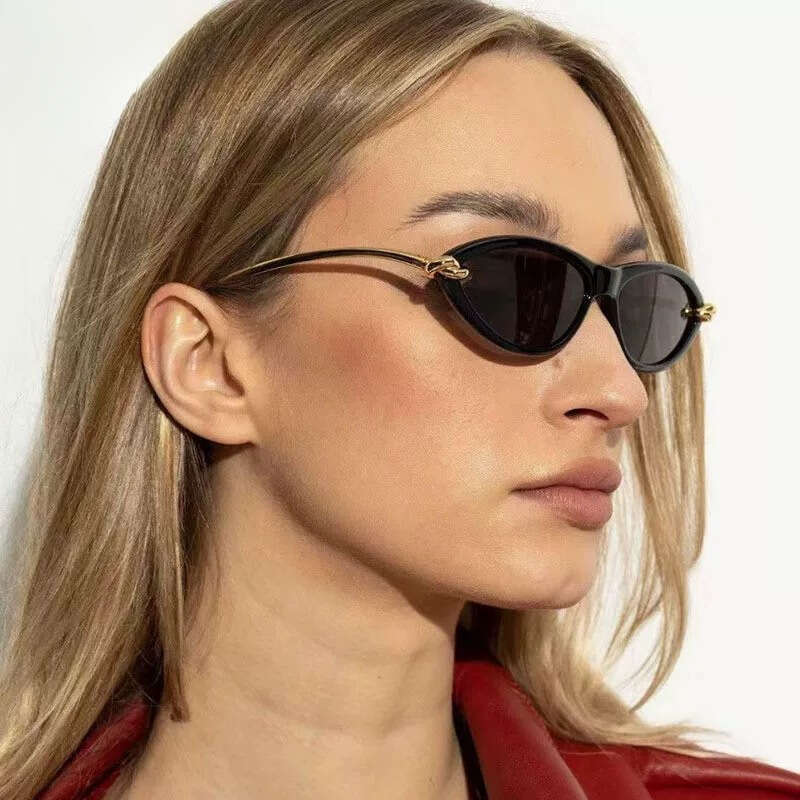 2026 New Women's Retro Cat Eye Sunglasses European American Personalized Knot Design Small Frame Styling UV Protection Eyewear for Outdoor Daily 