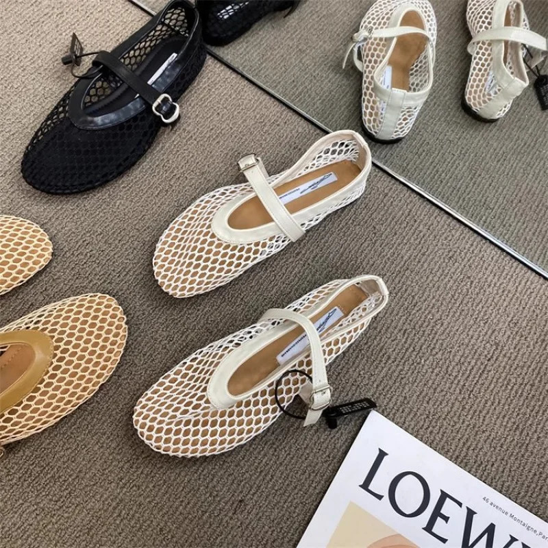 2025 Hollow Mesh Womens Flat Ballet Shoes Casual Fashion Versatile Breathable Fishnet Sandals 260418