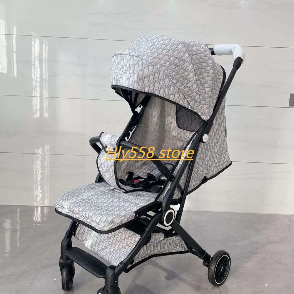 26 hot selling European and American brand handcarts Foreign trade baby lightweight children's stroller, foldable magic tool for babies H001