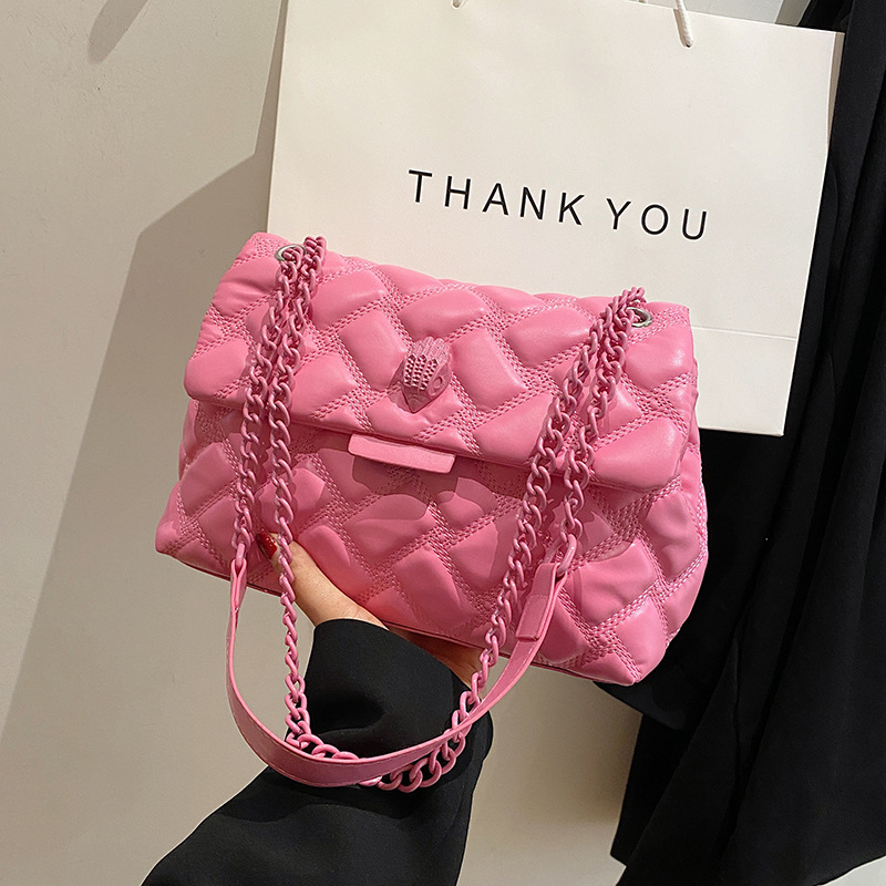 New hot selling women's quilted diamond patterned metal chain strap soft fluffy crossbody bag - view 5