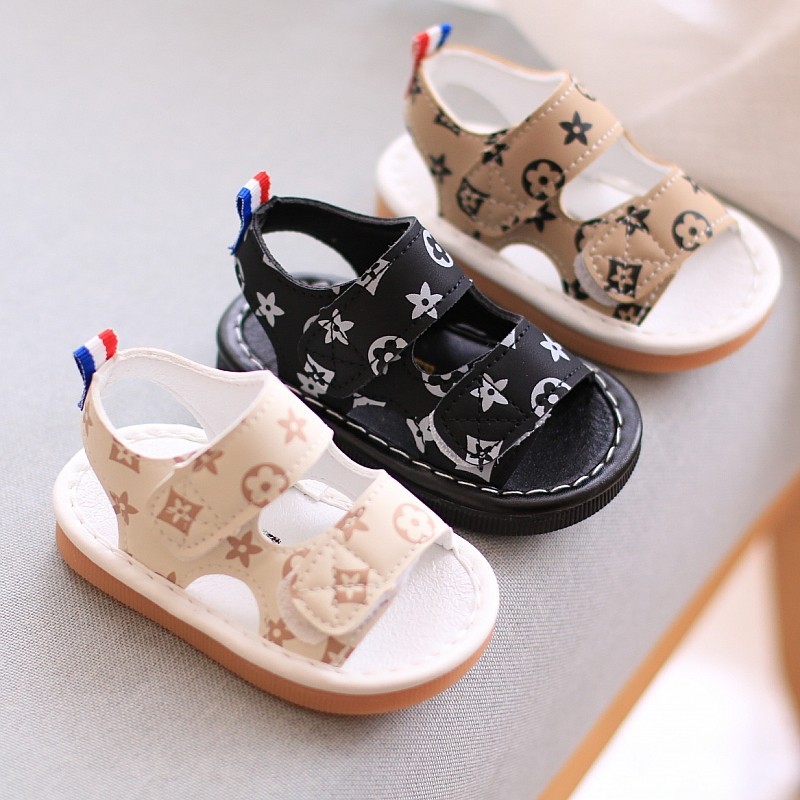 Free shipping 2026 summer new arrival printed design childrens soft soled comfortable walking sandals black beige khaki