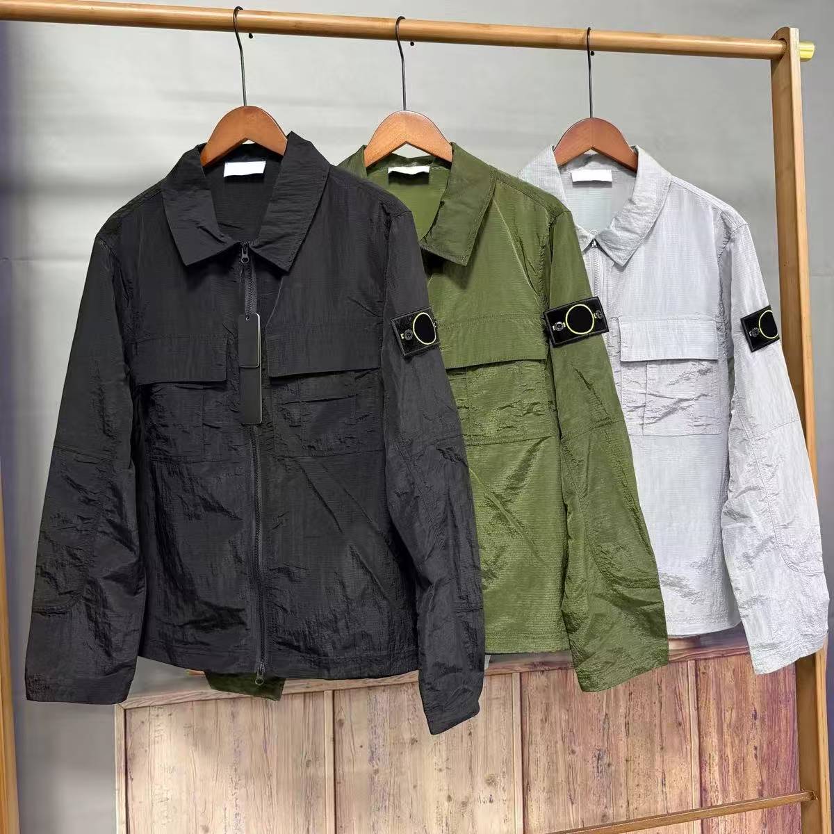 designer jacket badge compass jacket shirts Water Resistant metal coat nylon fishing mountaineering wear designer Coats mens jacket fashion z8s9