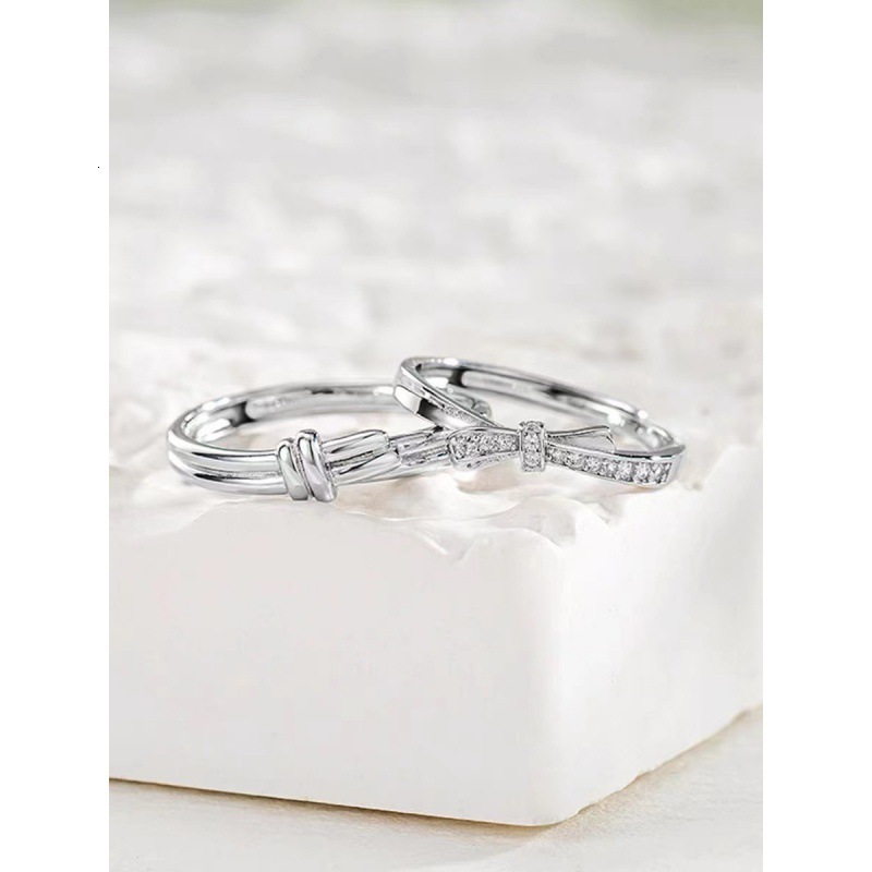 2026 New Designer Fashion Women Ring Bowknot Ribbon Irregular Strip Cross Light Luxury Jewelry Accessories Rings Engagement