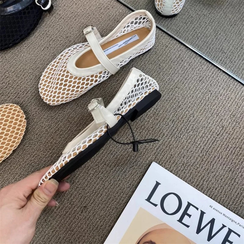 2025 Hollow Mesh Womens Flat Ballet Shoes Casual Fashion Versatile Breathable Fishnet Sandals 260418