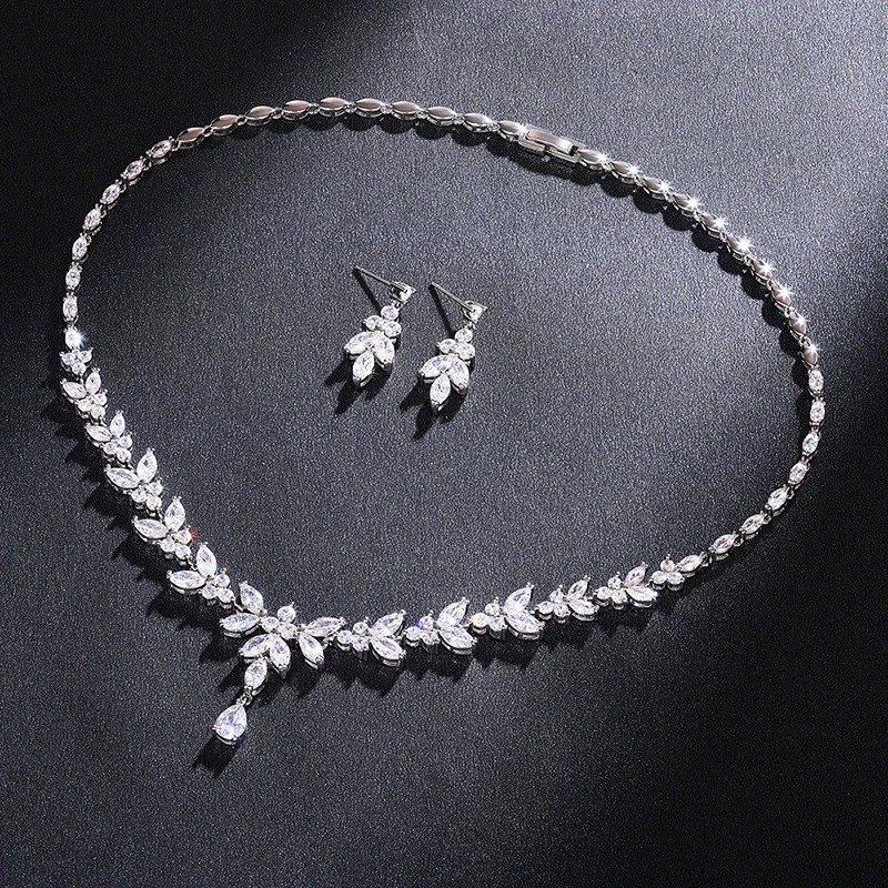Huitan Gorgeous Bridal Necklace/Earrings y Trendy Bright Cubic Zirconia Accessories Gold Color/Silver Color Jewelry Gifts 260418