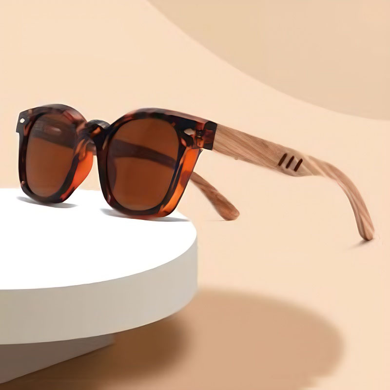 sunglasses man designer Polarized sunglasses, trending styles in 2025, with wooden temples.
