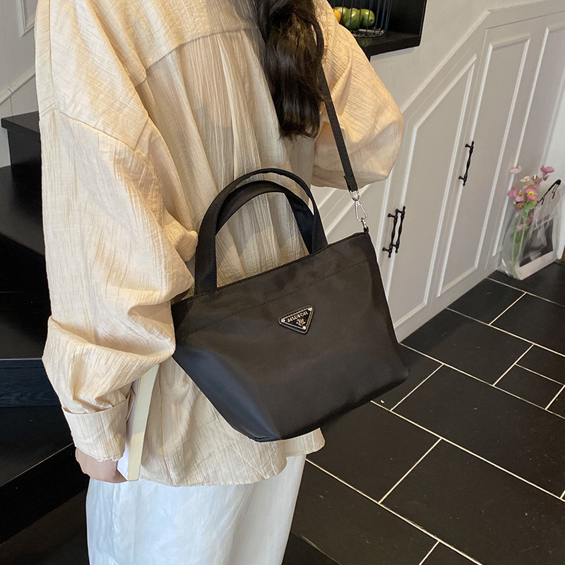 Free Shipping Premium Leisure Large Capacity Handbag Underarm Bag Shoulder Bag 2026s hot