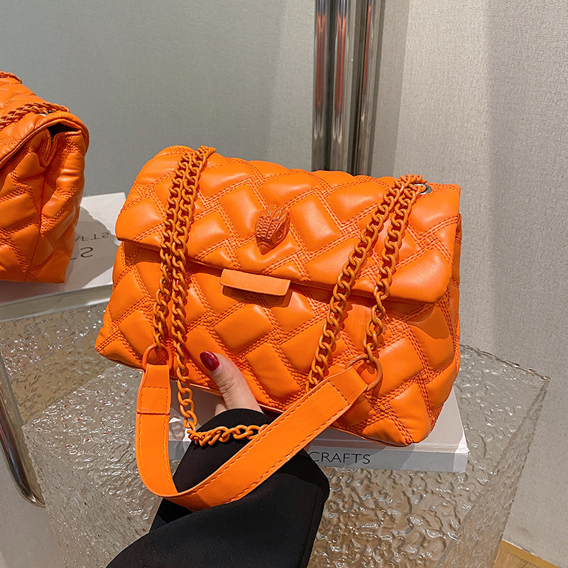 New hot selling women's quilted diamond patterned metal chain strap soft fluffy crossbody bag - view 6
