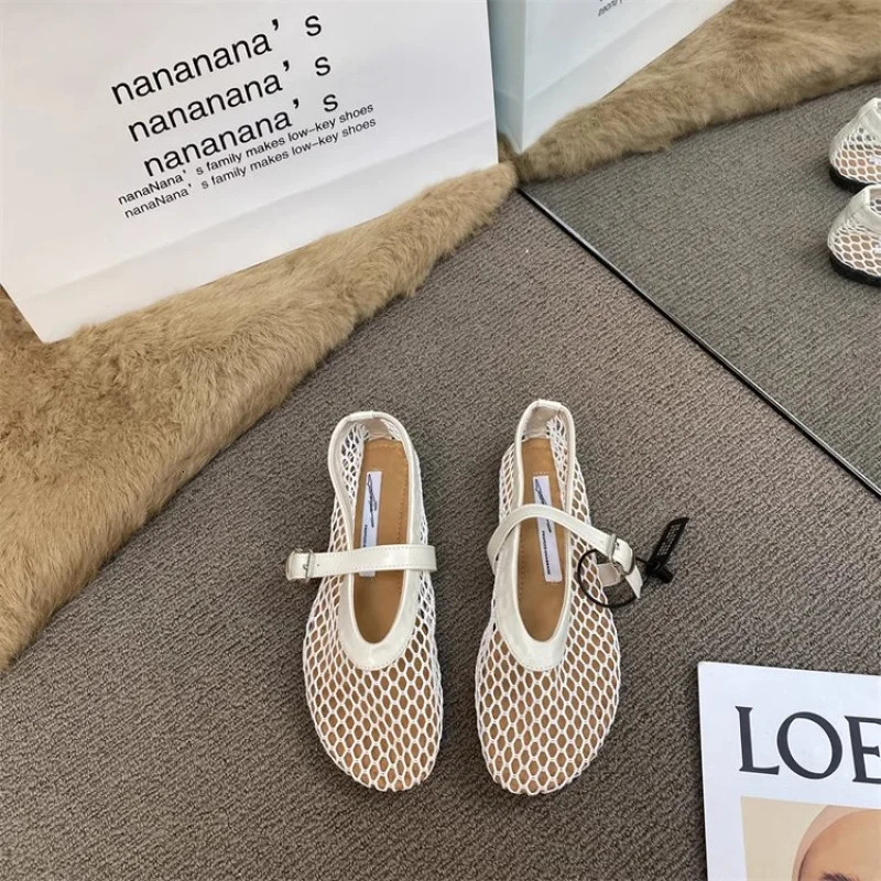 2025 Hollow Mesh Womens Flat Ballet Shoes Casual Fashion Versatile Breathable Fishnet Sandals 260418