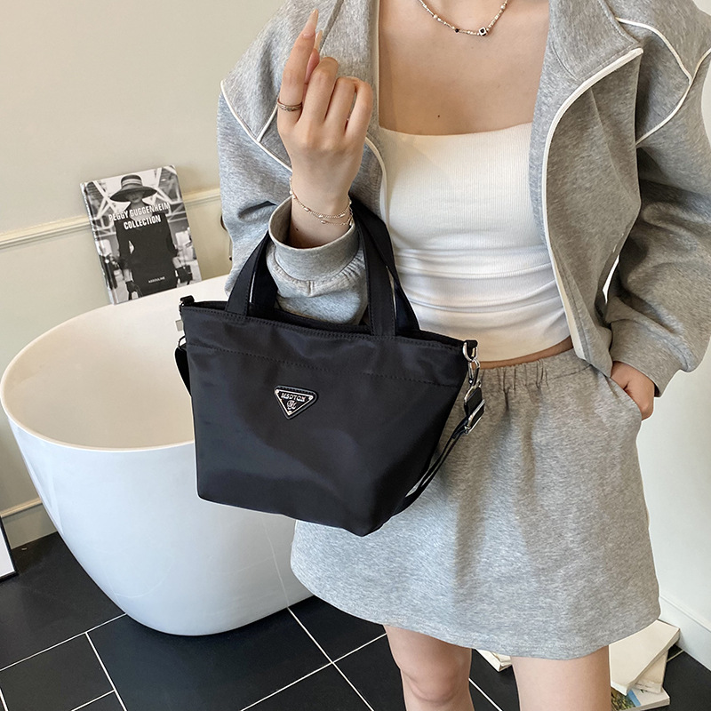 Free Shipping Premium Leisure Large Capacity Handbag Underarm Bag Shoulder Bag 2026s hot