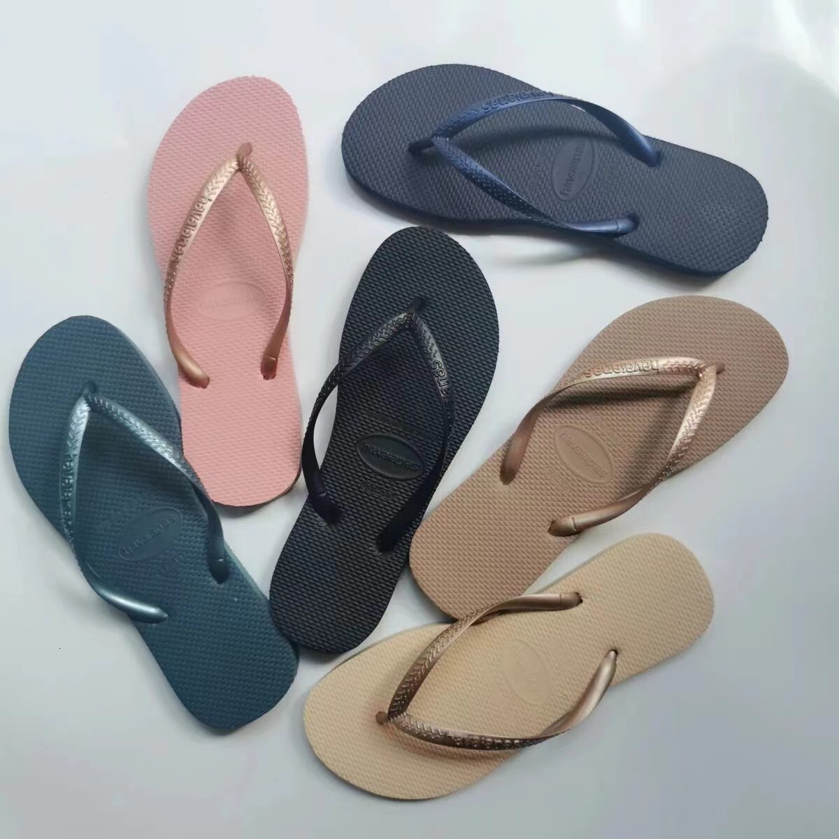 Women's Summer Outdoor Flip-Flops Ladies' Toe-Post Sandals Havana Brazilian Beach Slippers