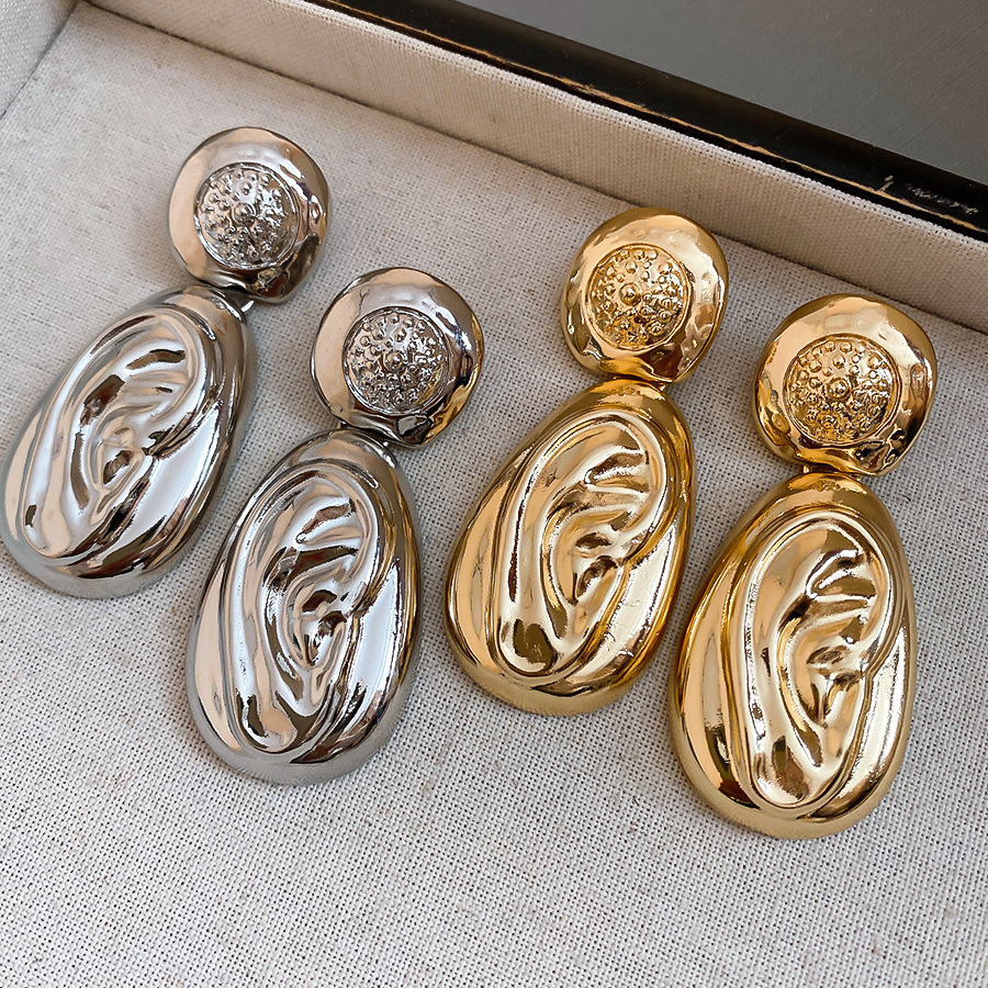 European American niche style, unique and exaggerated surrealism, asymmetrical earrings, light luxury, fashionable, high-end earrings for women - view 5
