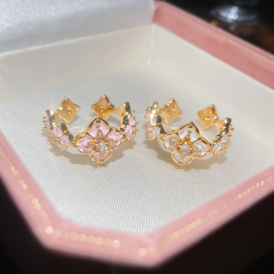 Four-leaf flower inlaid with zircon open ring, light luxury high-end feel, versatile and exquisite finger ring for women - view 8