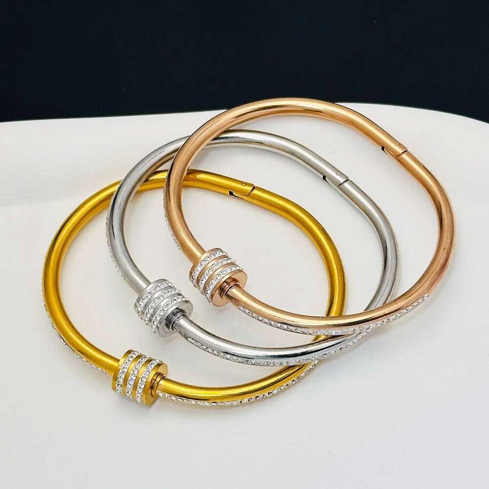 New High-End Full-Diamond Slim-Waist Titanium Steel Bracelet, Fashionable And Elegant, With A Starry Design, Light Luxury, Non-Fading, Wholesale