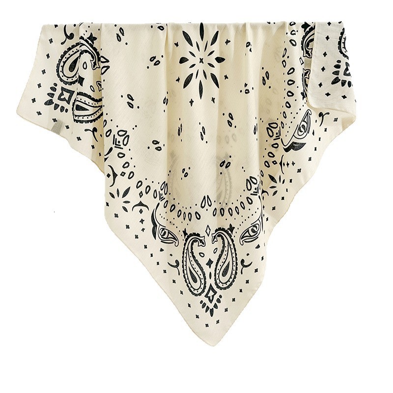 Fashion Paisley Printed Tassel Square Scarf Women All-match Soft Shawl Accessory 2026 Spring Lady Commute Casual Bandana 260318