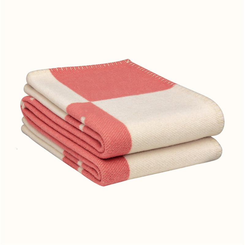 Luxury Wool Blend Air Conditioning Shawl Thick Cashmere H Sofa Blanket Super Soft Acrylic Fiber