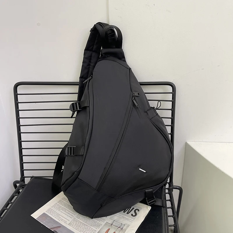 Sling Bags for Men Large Capacity Man Chest Bag Casual Travel Unisex Crossbody Bag Nylon Storage Shoulder Bag Student Backpacks260415BJ