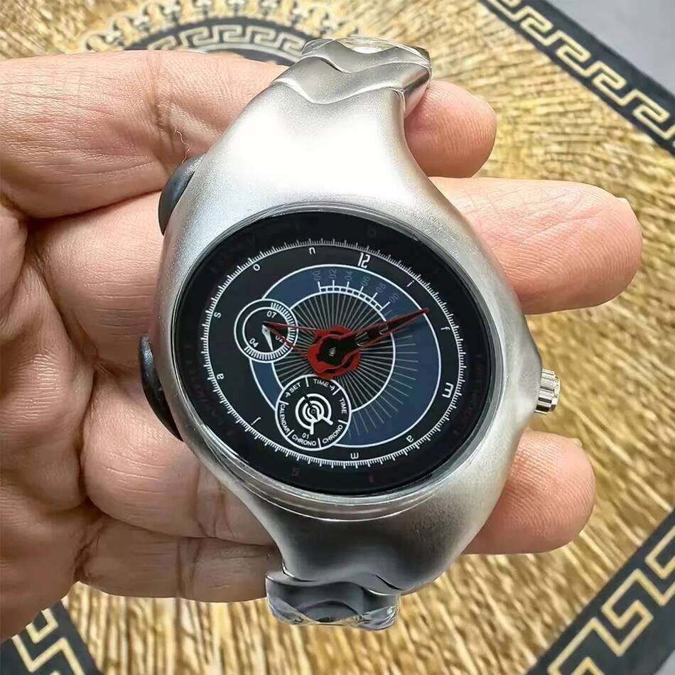 Fashionable Creative Vintage Alien y2k Quartz Watch Twisted Design Watches For Man Reloj 26Y0420