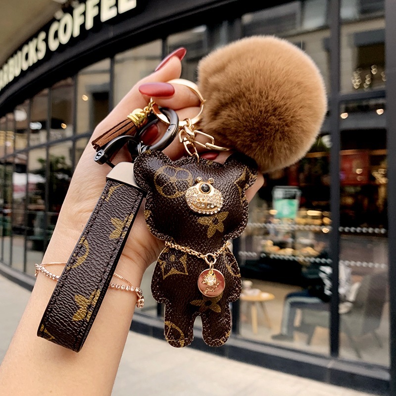 Bag pendant, car keychain, trendy pendant, cute bear, keychain for men and women, couple keychain, backpack decoration gift