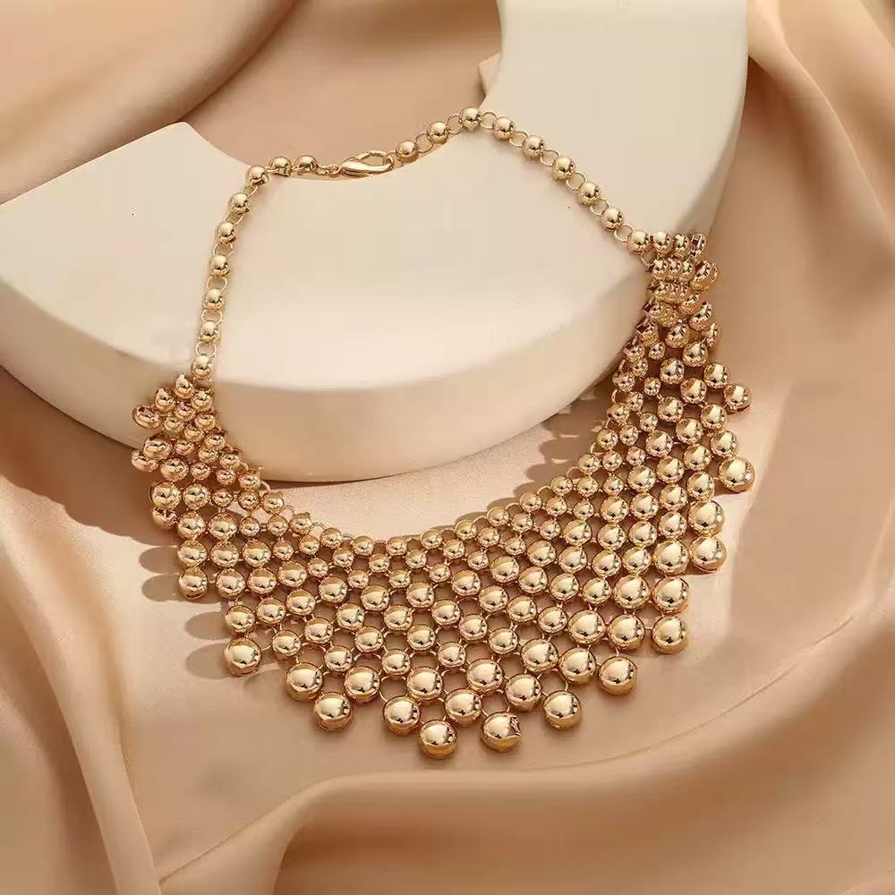 Best-selling exaggerated shawl necklace light luxury high-end fashion versatile unique niche style for women250305