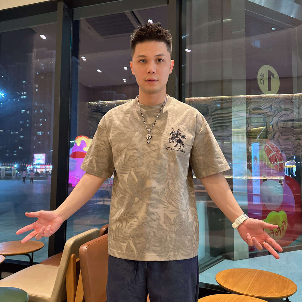 2026 Luxury Brand Designer Clothing Summer New Fashion Print Streetwear Patchwork T-Shirt for Men with Wide Fit Casual Short Sleeve