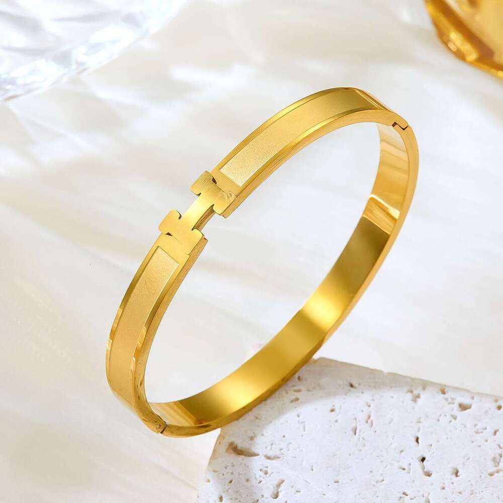 Korean-Style Best-Selling H-Letter Titanium Steel Bracelet For Women, Fashionable Niche Design, Light Luxury With A High-End Feel, Non-Fading Dongguan