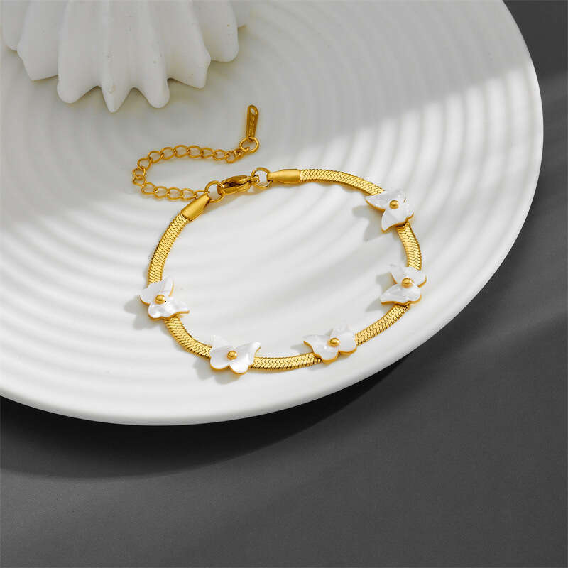 Cross-Border Non-Fading Full-Titanium Steel Jewelry, Personalized Hip-Hop Style, Five Small Daisies, Butterfly, Flat Snake Chain Bracelet For Women, W