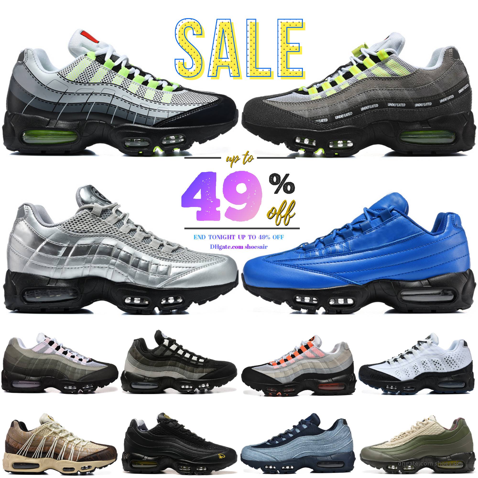 Top Mens 95 Running Shoes Designer Undefeated x Neon 95s Triple Black Baltic Blue Cool Grey Gradient Pink Foam Mandarin 2.0 Aurora Gutta Green Gusto trainers sneakers