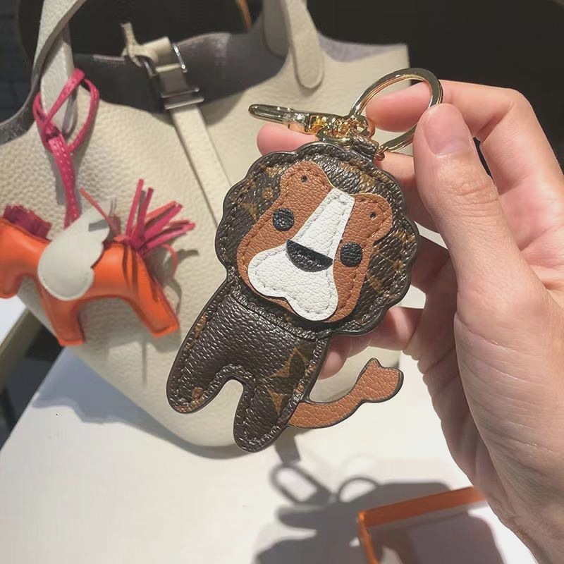 Classic Vintage Flower Bag Charms Monkey Tiger Lion Bear French Bulldog Pendant Cute Genuine Leather Car Keychain