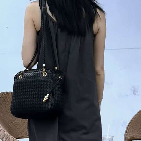 New Woven Shoulder Bag Double Layer Sheepskin Leather Vintage Luxury Arc Shape Elegant Handbag Advanced Tofu Bag For Women SENYY