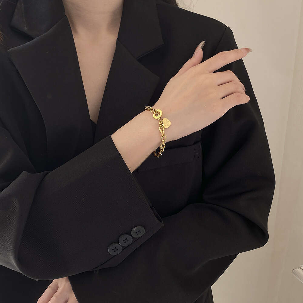 European And American Cross-Border Goods: Heart-Shaped Bracelet, Personalized Versatile Jewelry, OT Clasp, Popular Dongguan Titanium Steel Accessories
