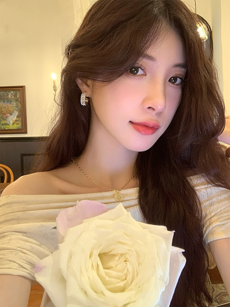 2025 New Arrival Women's Pearl & Rhinestone Inlaid Earrings, Niche Design, Premium Luxury Ear Hoops, Fashion Elegant Ear Jewelry for Daily & Part