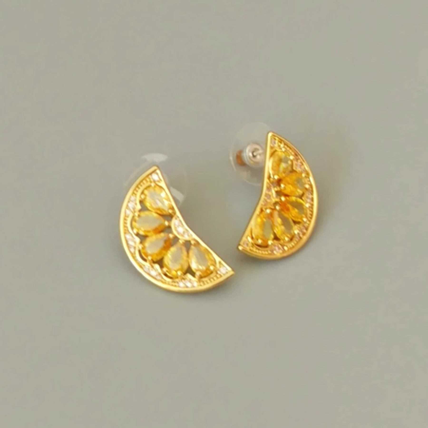 High-end fashion new zircon lemon stud earrings for women, high-grade, exquisite, fashionable, unique, simple and elegant zircon earrings. D260420