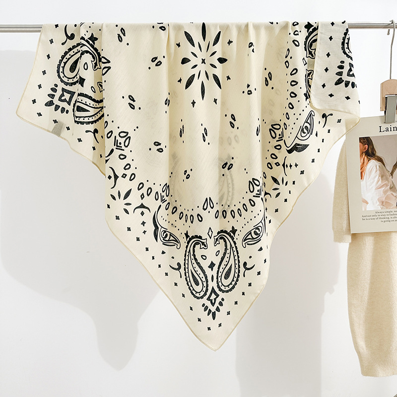 Fashion Paisley Printed Tassel Square Scarf Women All-match Soft Shawl Accessory 2026 Spring Lady Commute Casual Bandana 260318