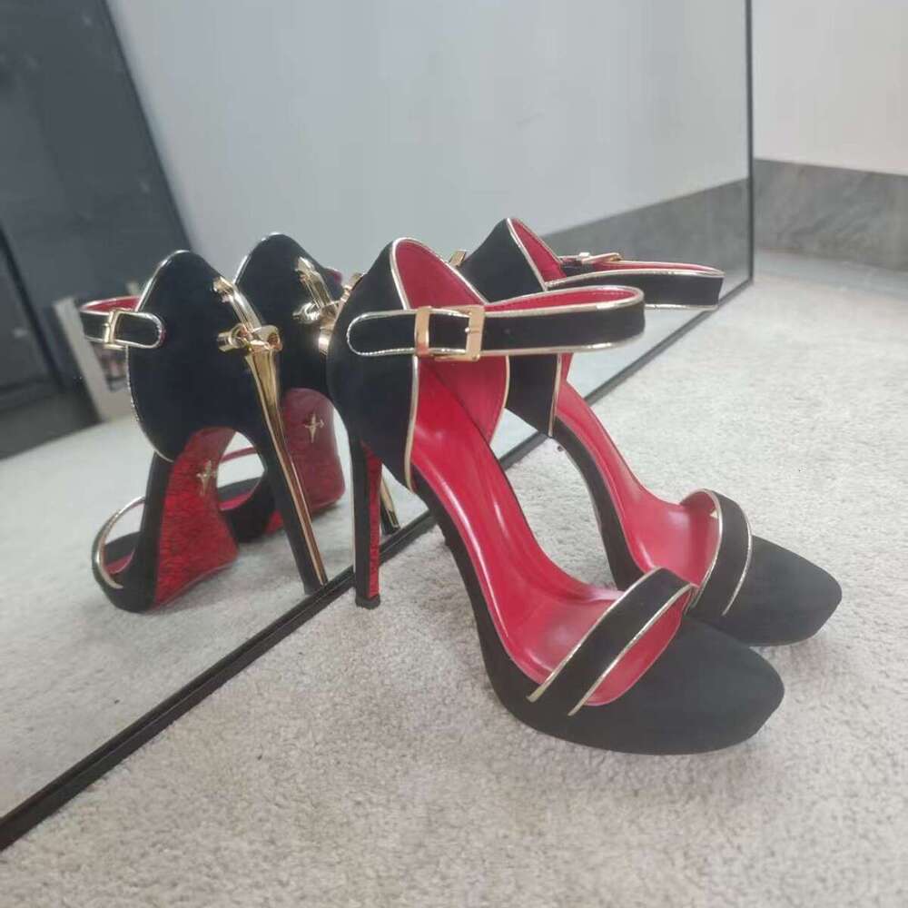 New European American Style Genuine Leather Strap High-Heeled Women's Sword And Scepter Design, Black Retro Sharp Blade Open-Toe Sandals, Trendy