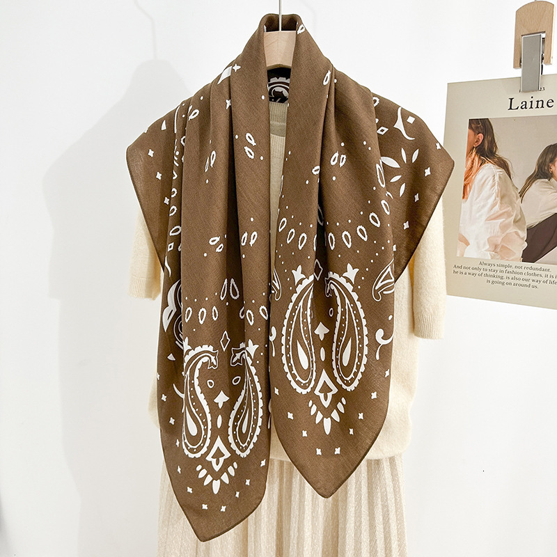 Fashion Paisley Printed Tassel Square Scarf Women All-match Soft Shawl Accessory 2026 Spring Lady Commute Casual Bandana 260318