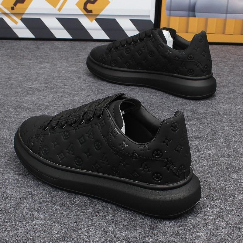 Designer White Embossed Platform Sneakers Lace-up Casual Chunky Shoes Thick-Soled White Sneakers New Korean Version Style Flat Casual Sports Shoes